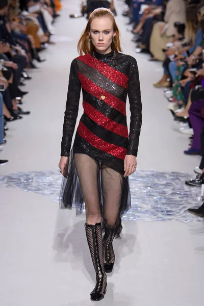Look 40